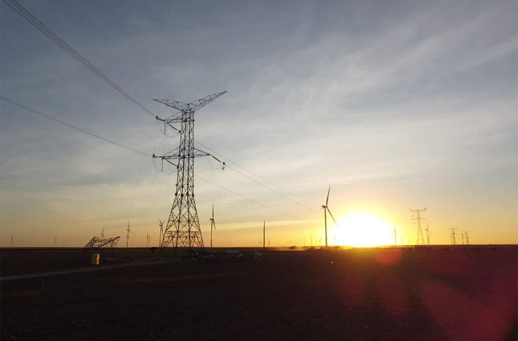 Va CFE con Siemens, Edemtec y Eléctricas de Medellín por diablitos